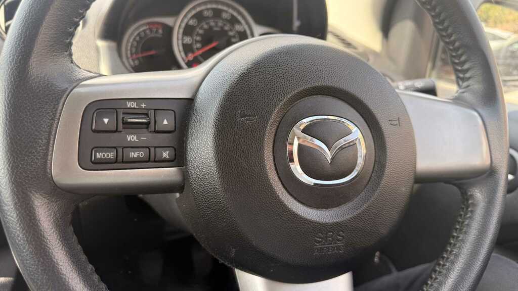 Mazda 2 1.3 Tamura Hatchback Euro 5 84 White #13