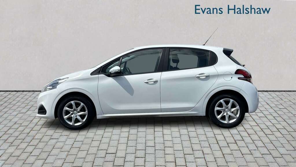 Peugeot 208 1.2 Puretech 82 Active Etg5 2017 White #6