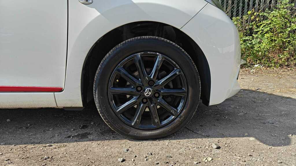 Toyota Aygo  White #10