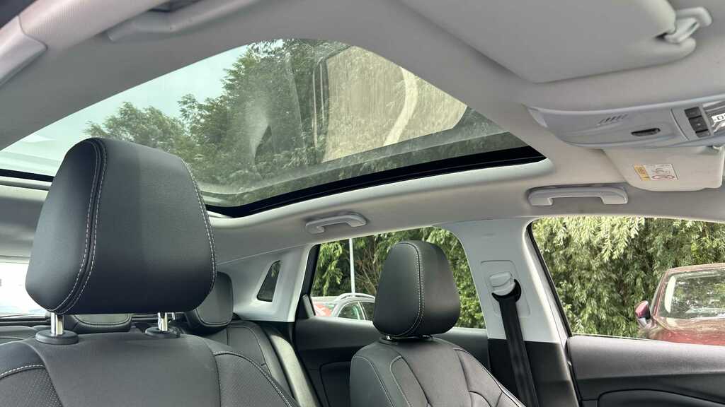 Vauxhall Grandland X Elite Nav White #19