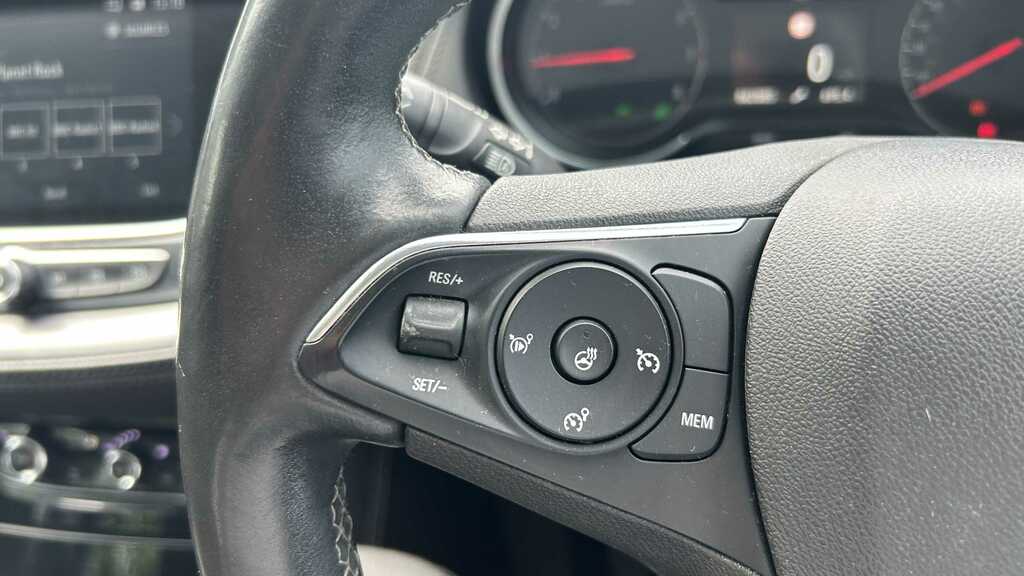 Vauxhall Grandland X Elite Nav White #26