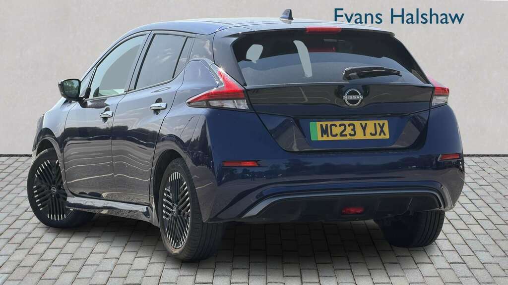 Nissan Leaf 110Kw Tekna 39Kwh 2023 Blue #2