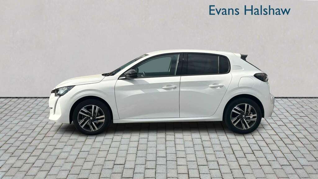 Peugeot 208 1.2 Puretech 100 Allure Premium 2022 White #5