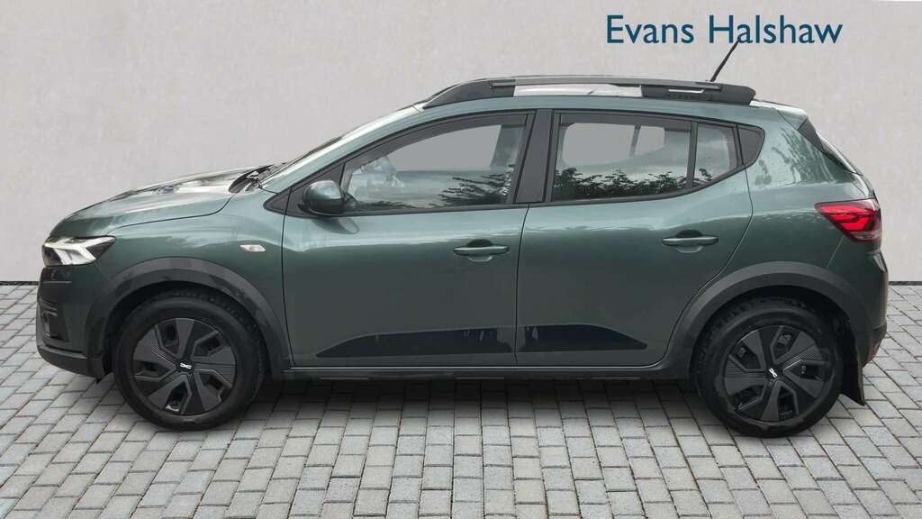 Dacia Sandero Stepway 1.0 Tce Expression 2024 Green #3