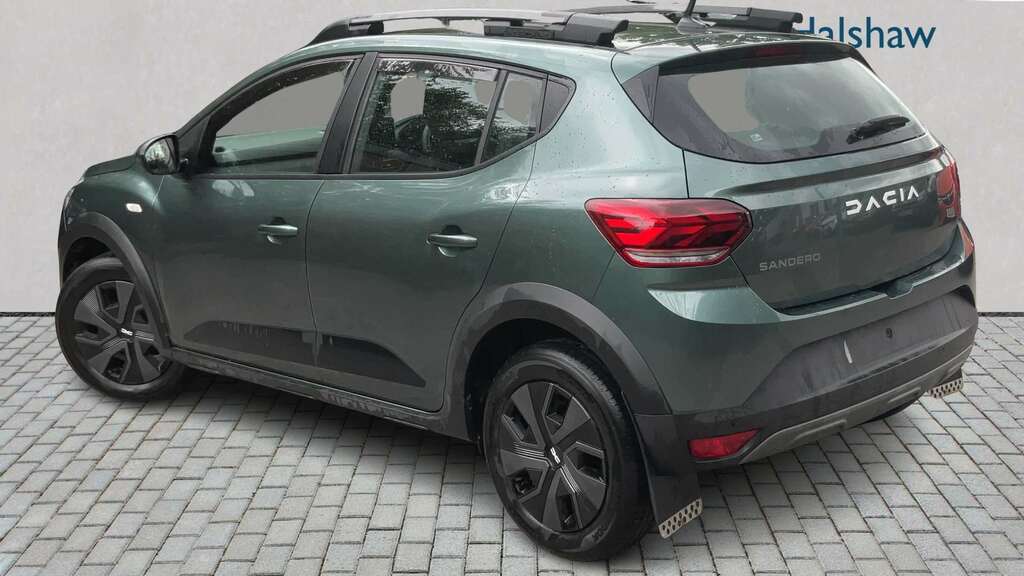 Dacia Sandero Stepway 1.0 Tce Expression 2024 Green #2