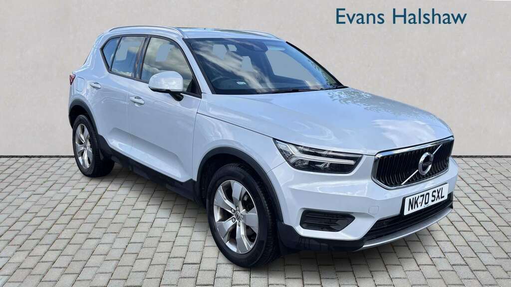 Volvo XC40 1.5 T3 163 Momentum 2020 Silver