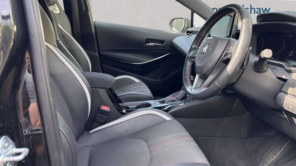 Toyota Corolla 2.0 Vvt-i Hybrid Gr Sport Cvt 2021 Black #3