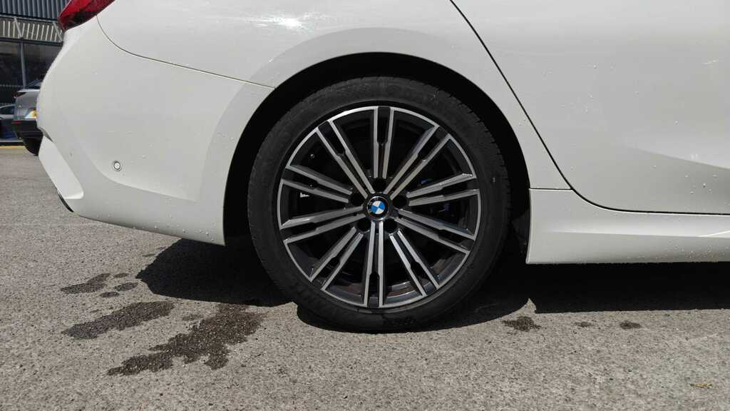 BMW 3 Series 2L M Sport Shadow Edition White #9