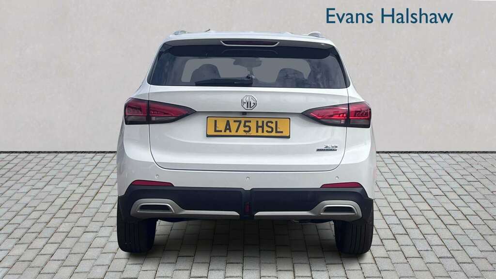 MG ZS 1.5 Hybrid Trophy 2025 White #5