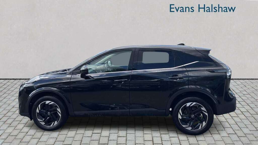 Nissan Qashqai 1.3 Dig-t Mh N-connecta 2025 FT74UHB Black #3