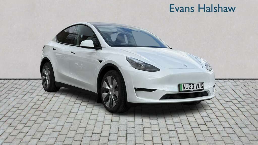 Tesla Model Y Long Range Awd 2023 White