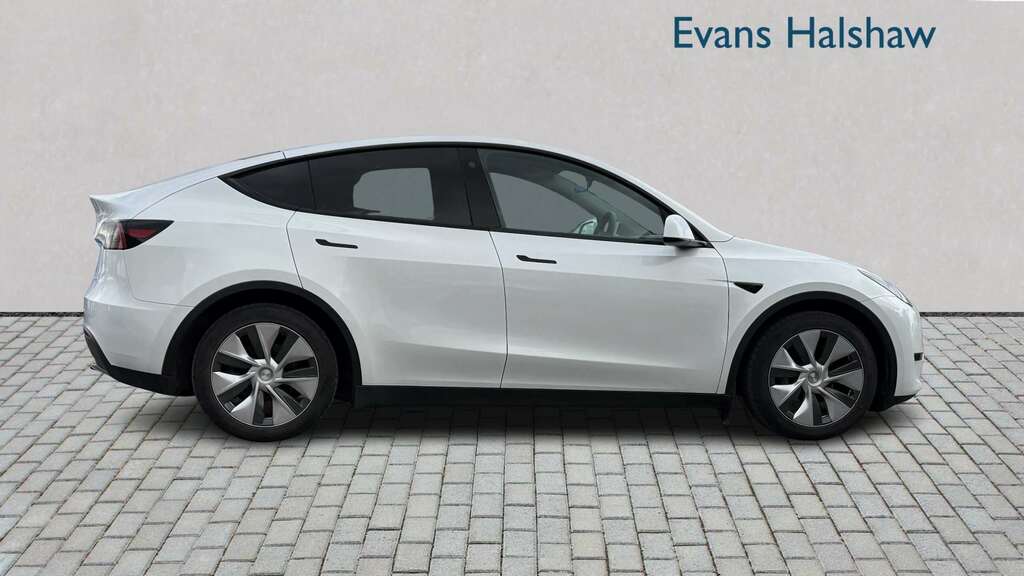 Tesla Model Y Long Range Awd 2023 White #6