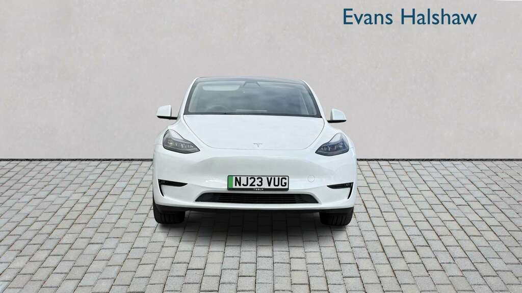 Tesla Model Y Long Range Awd 2023 White #4