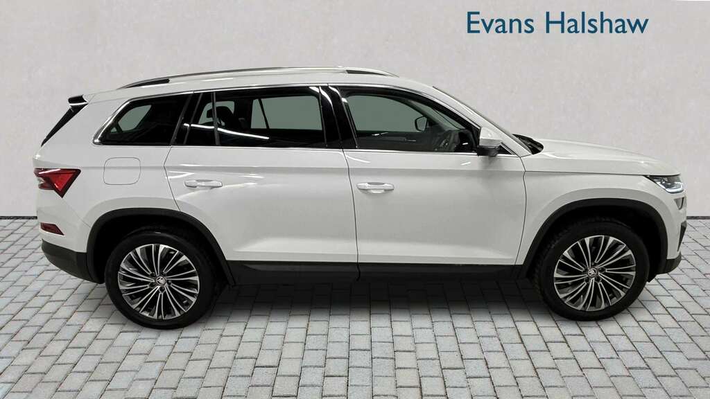 Skoda Kodiaq 1.5 Tsi Se L Executive Dsg 7 Seat 2023 White #3