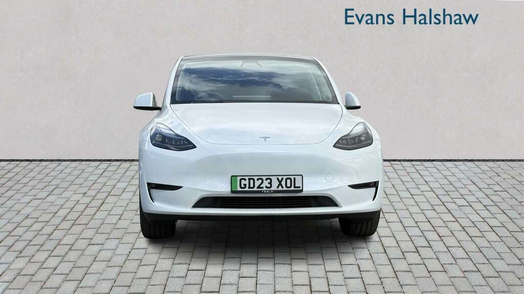 Tesla Model Y Long Range Awd 2023 White #4