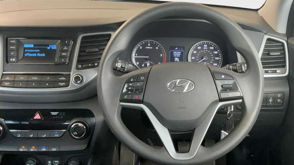 Hyundai Tucson 1.6 Gdi Blue Drive White #9