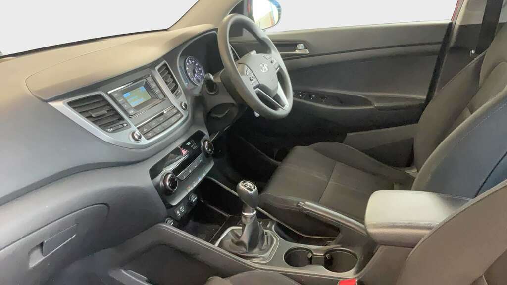 Hyundai Tucson 1.6 Gdi Blue Drive White #13