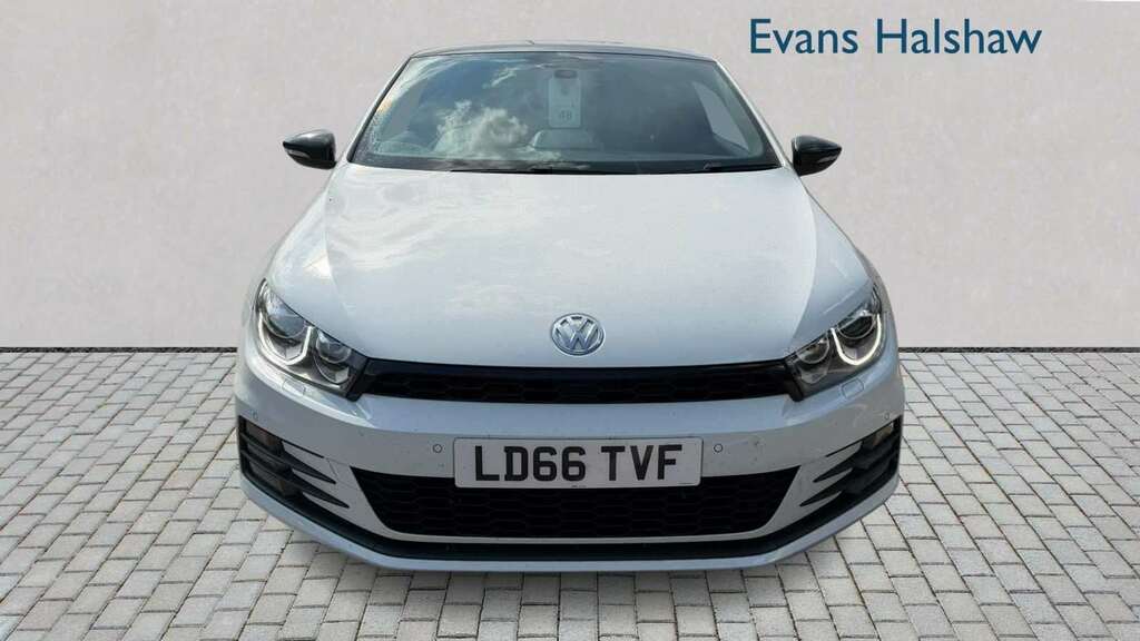 Volkswagen Scirocco 1.4 Tsi Bluemotion Tech Gt Black Edition 2016 White #4