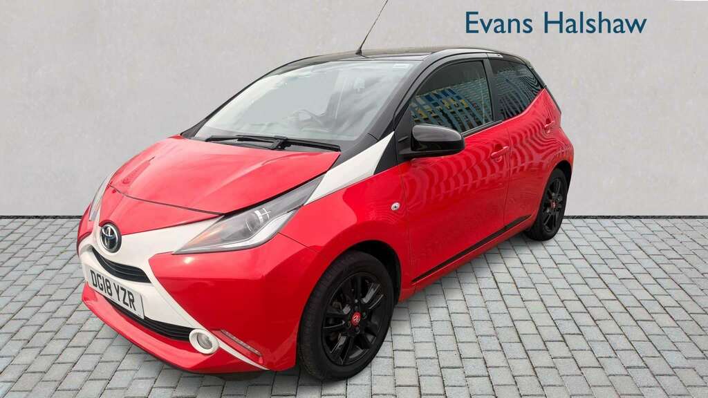 Toyota Aygo 1.0 Vvt-i X-cite 4 X-shift 2018 Red #2