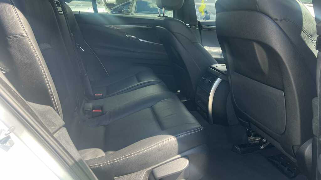 BMW 5 Series 520D M Sport Blue #18