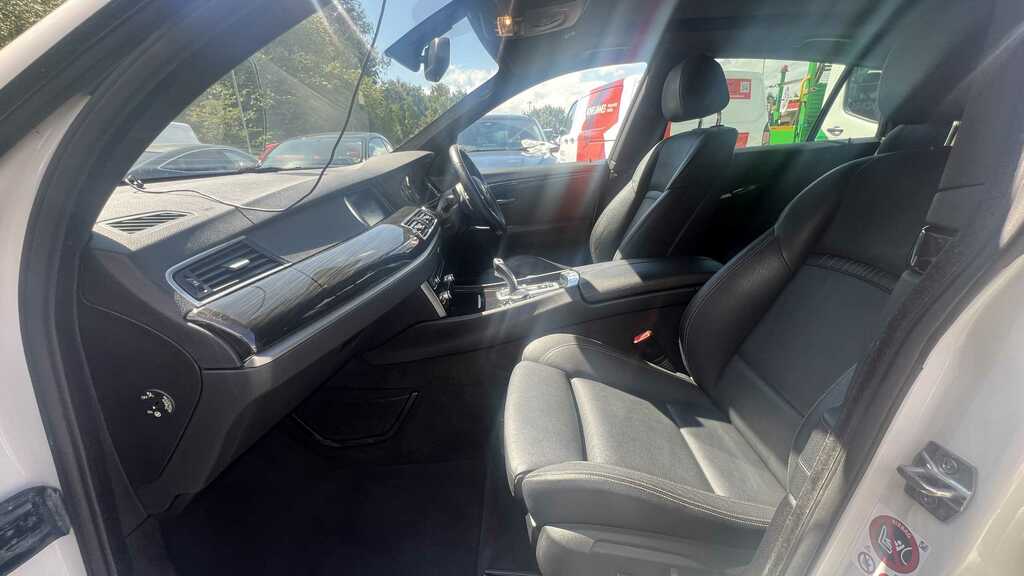 BMW 5 Series 520D M Sport Blue #13