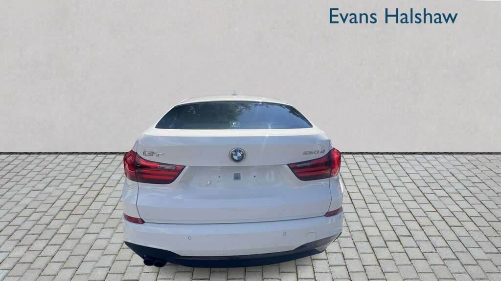 BMW 5 Series 520D M Sport Step 2015 White #5