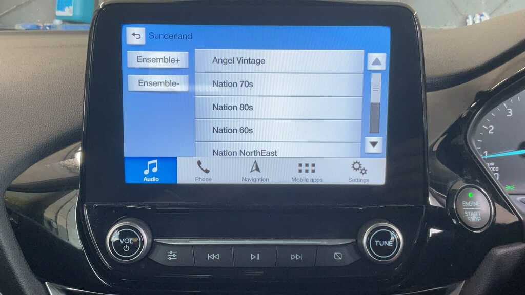 Ford Fiesta 1.0 Ecoboost Zetec Navigation Red #17