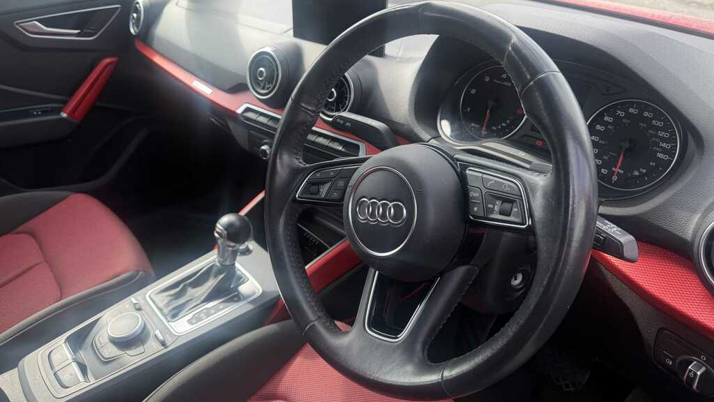 Audi Q2 30 Tdi Sport S Tronic Black #15
