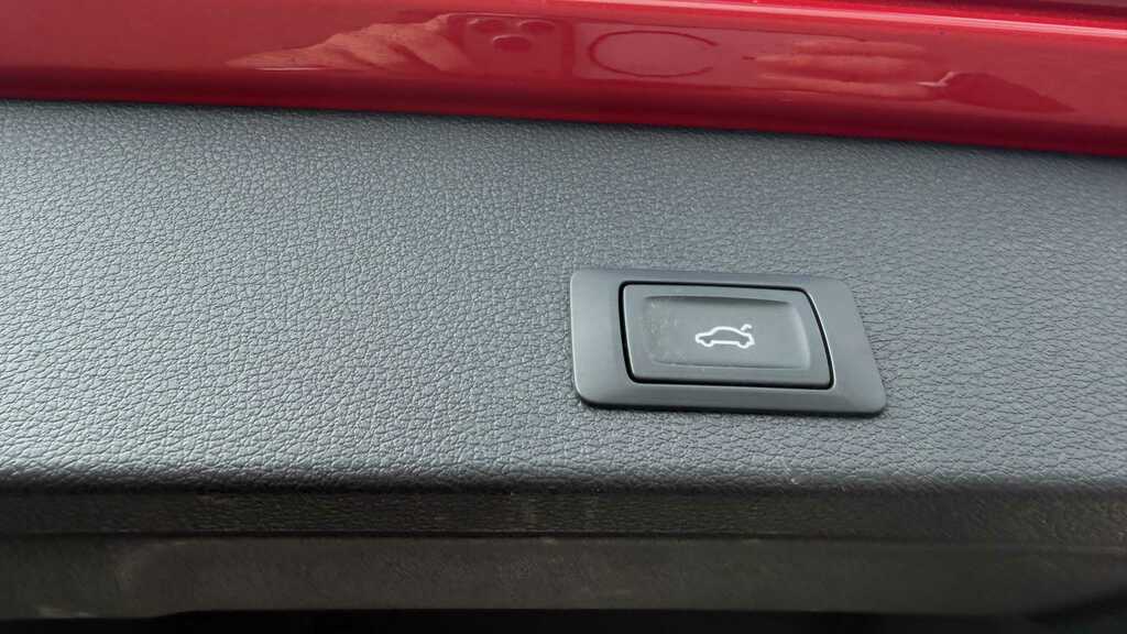 Audi Q2 30 Tdi Sport S Tronic Black #9