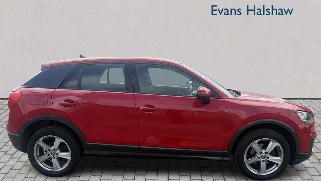 Audi Q2 30 Tdi Sport S Tronic 2019 Red #4
