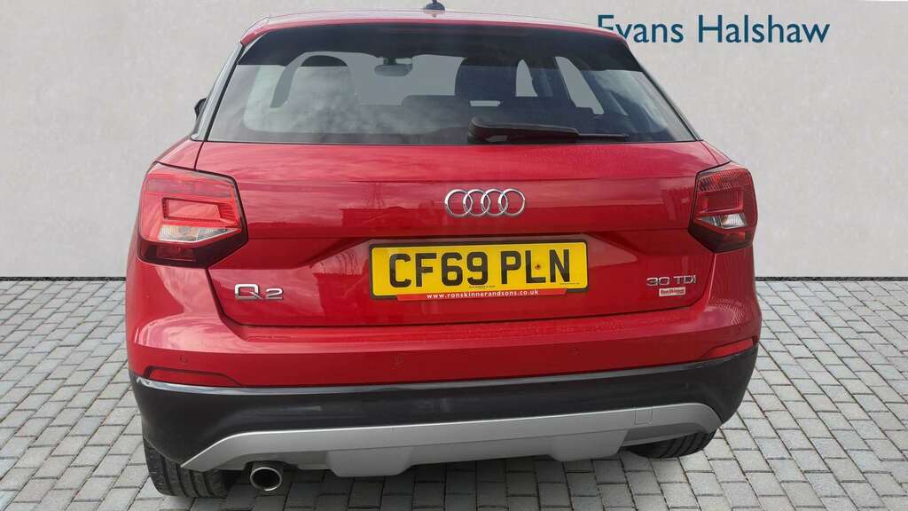 Audi Q2 30 Tdi Sport S Tronic 2019 Red #3