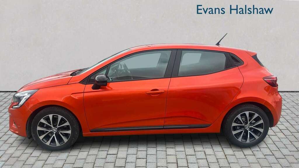Renault Clio 1.6 E-tech Full Hybrid 145 Evolution 2023 Orange #4