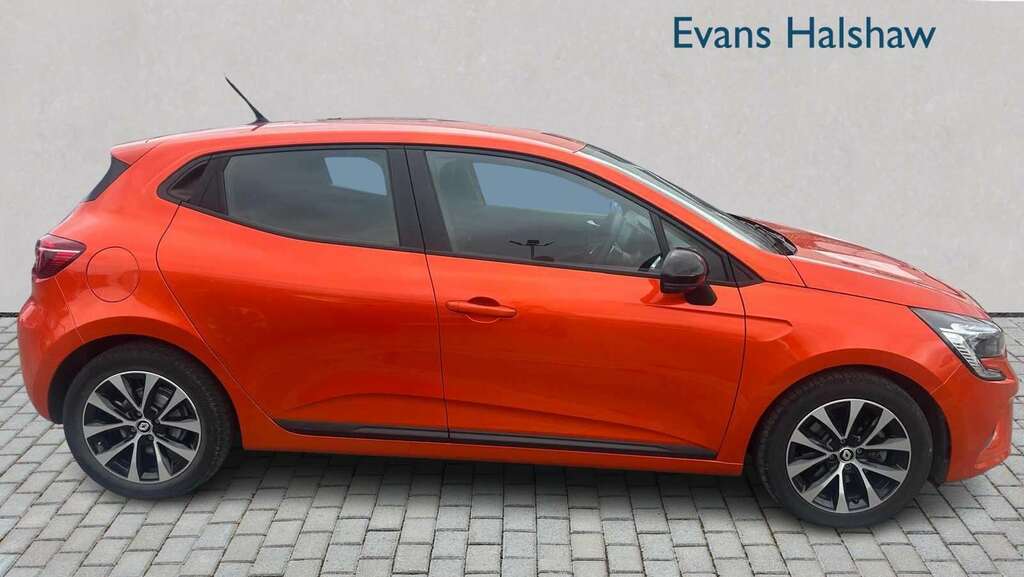 Renault Clio 1.6 E-tech Full Hybrid 145 Evolution 2023 Orange #5