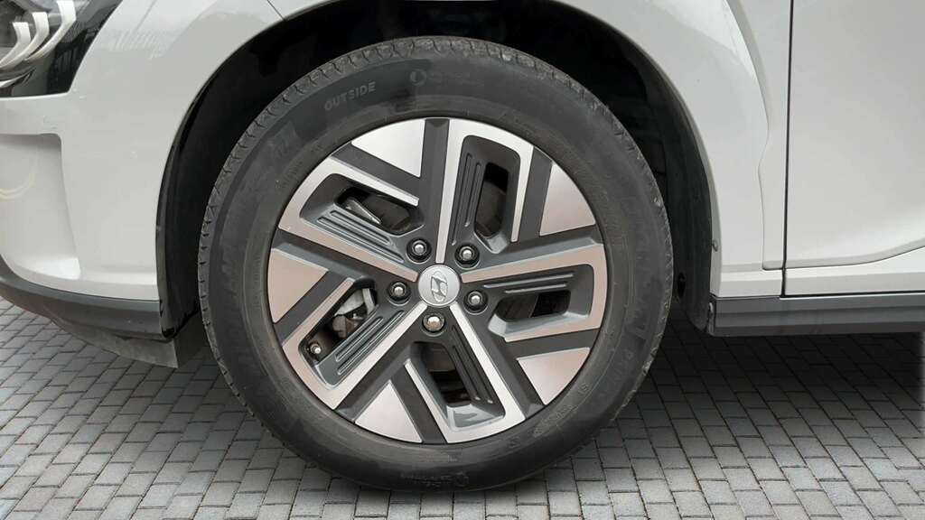 Hyundai Kona 100Kw Premium 39Kwh 2023 Grey #6