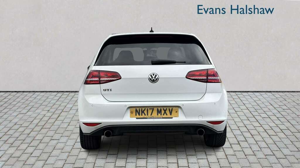 Volkswagen Golf 2.0 Tsi Gti Nav 2017 White #5