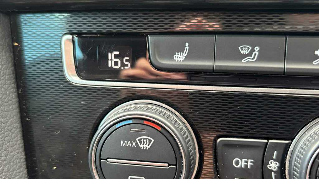 Volkswagen Golf Mk7 Facelift 1.0 Tsi Se 110Ps White #23