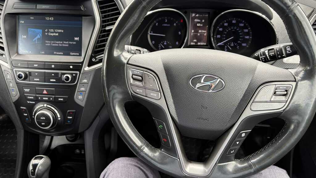 Hyundai Santa Fe 2.2 Crdi Blue Drive Premium Se 7 Seats Black #6