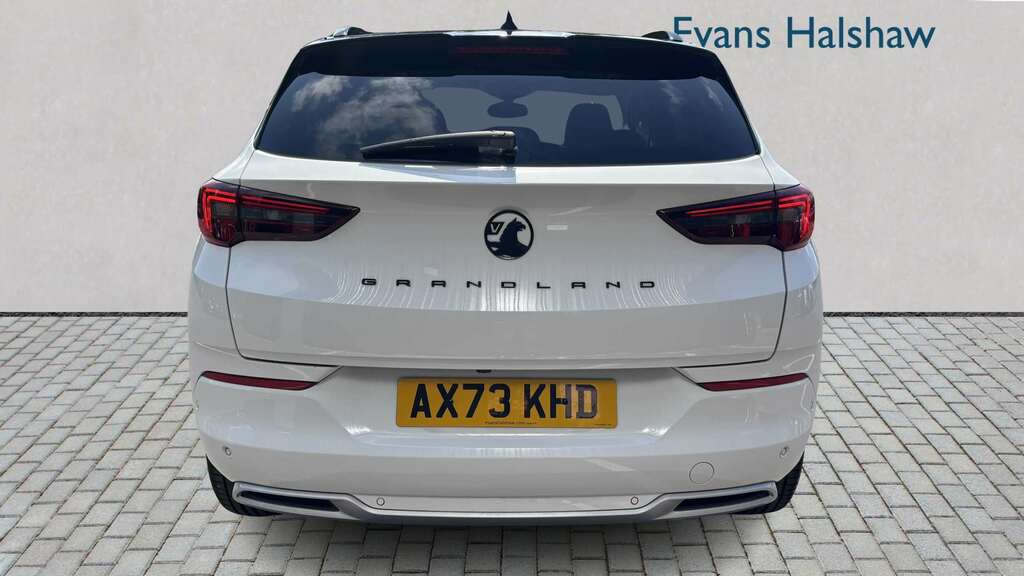 Vauxhall Grandland Ultimate Black #4