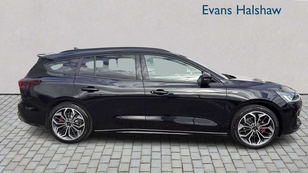 Ford Focus 1.0 Ecoboost Hybrid Mhev 155 St-line X 2023 Black #3