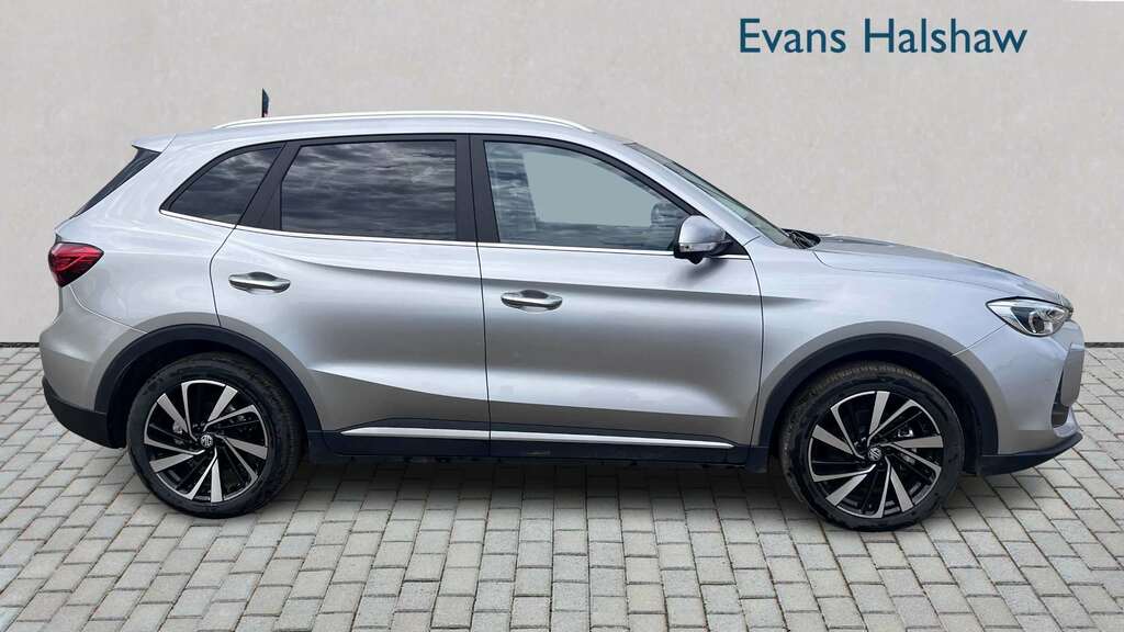 MG ZS 1.5 Hybrid Trophy 2025 Silver #4