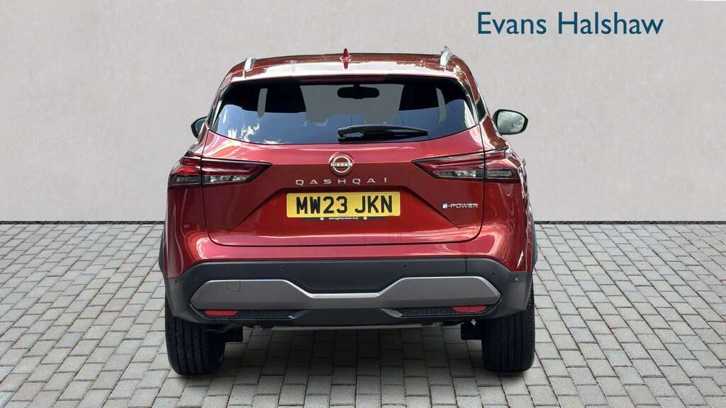 Nissan Qashqai 1.5 E-power Tekna 2023 Red #4
