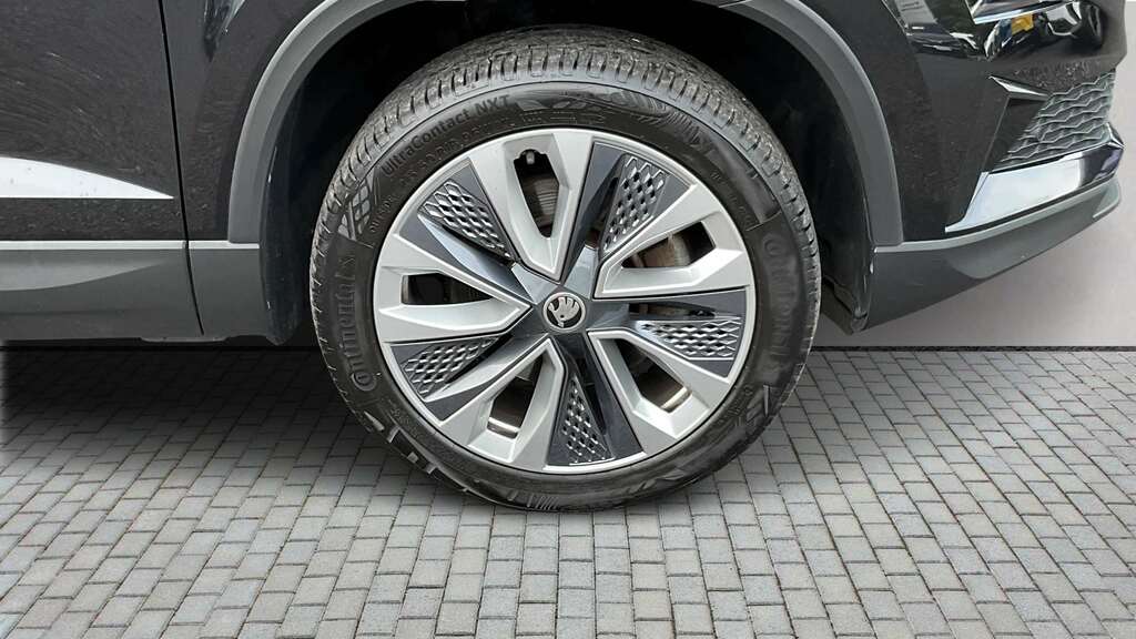 Skoda Karoq 1.5 Tsi Se L 2023 Black #6