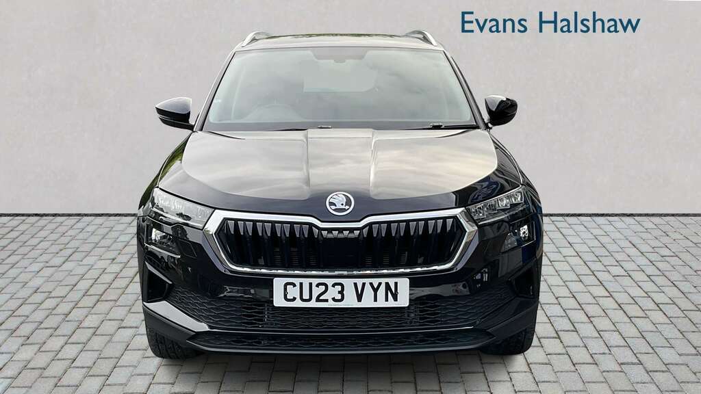 Skoda Karoq 1.5 Tsi Se L 2023 Black #4