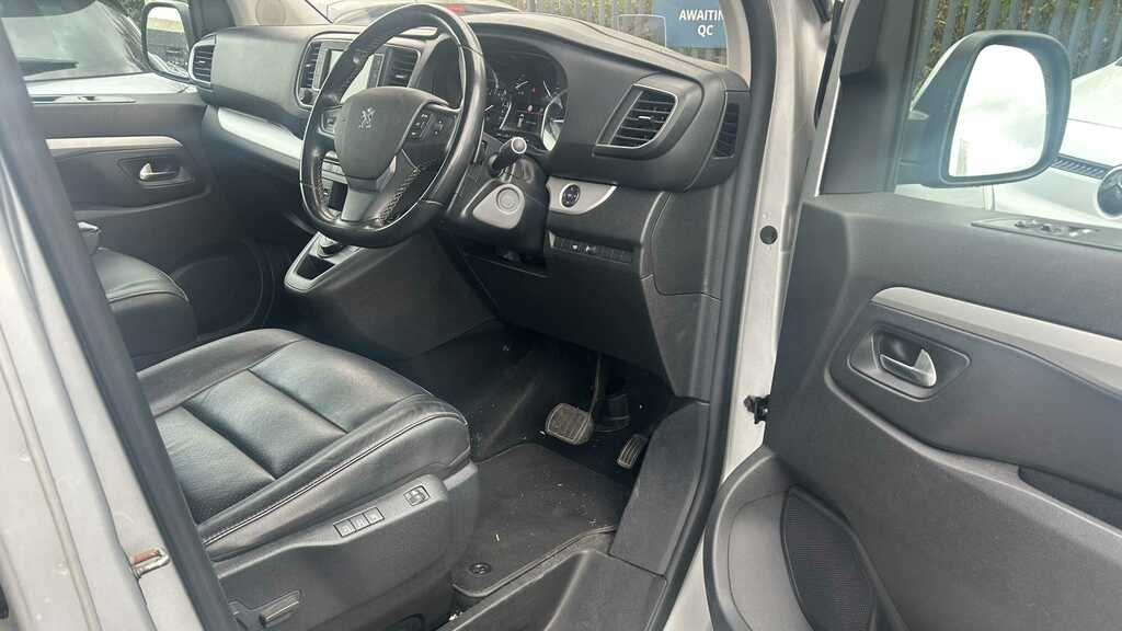 Peugeot Traveller 1.5L Active Grey #8