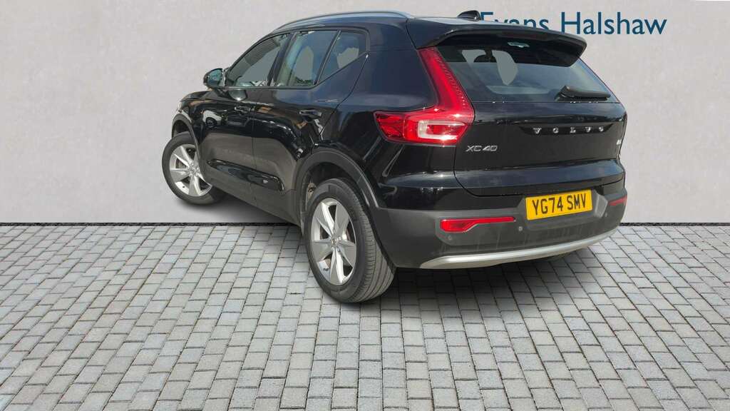 Volvo XC40 2.0 B3p Core 2024 Black #2