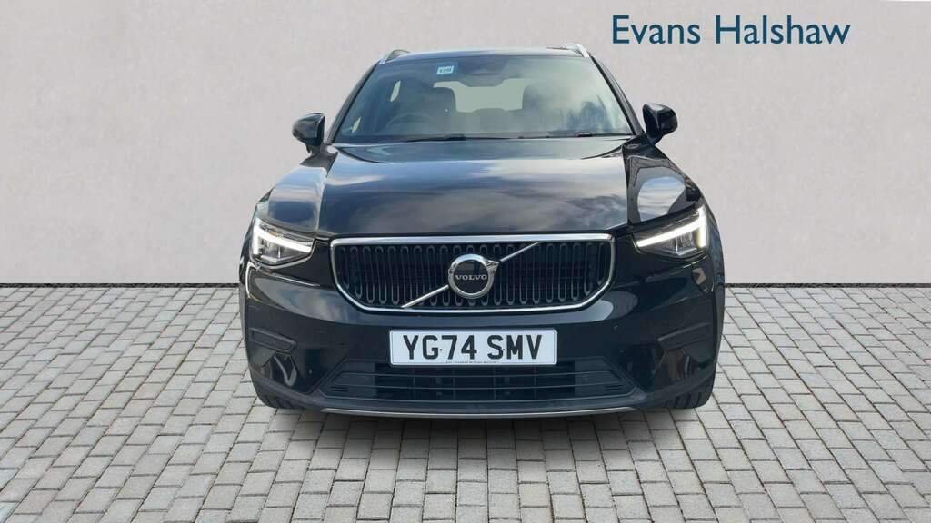 Volvo XC40 2.0 B3p Core 2024 Black #4