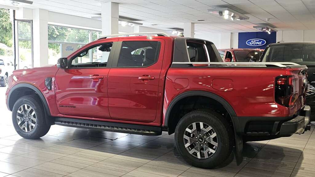 Ford Ranger Pick Up Dcab Wildtrak 2.3 Ecoboost Phev 281 Red #4
