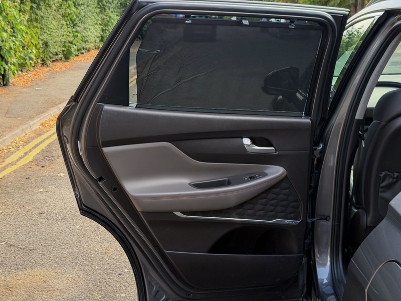 Hyundai Santa Fe Black #40