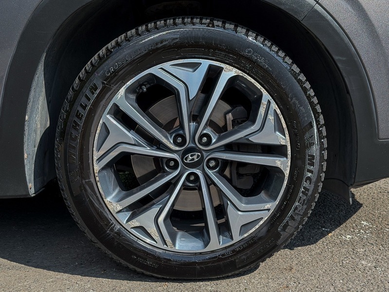 Hyundai Santa Fe Black #81