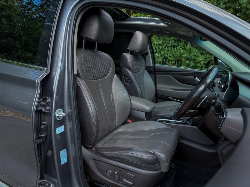 Hyundai Santa Fe Black #59